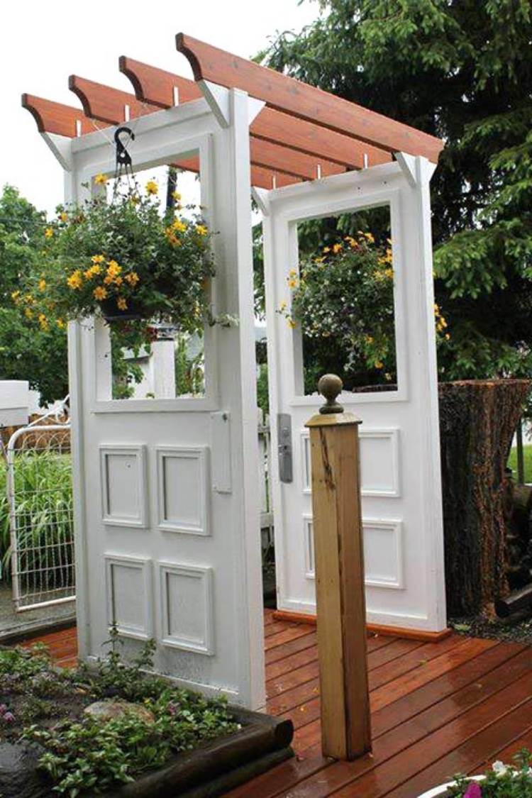 20 ιδέες για DIY κατασκευές με παλιές πόρτες