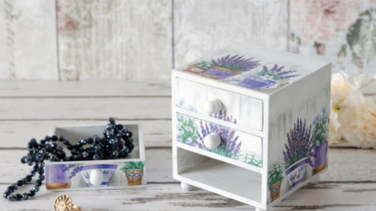6 Εύκολα Βήματα για να μεταμορφώσεις Έπιπλα από μελαμίνη με Ντεκουπάζ! ΒΙΝΤΕΟ
