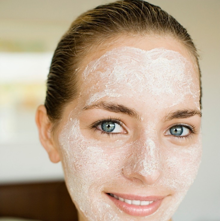Σφίγγει το Δέρμα Καλύτερα από Botox: Φυσική Μάσκα Προσώπου που σας κάνει να φαίνεστε 10 χρόνια Νεότερη!