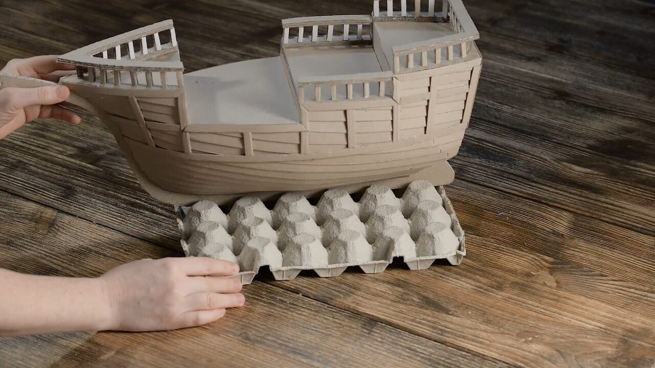 Корабль из картона