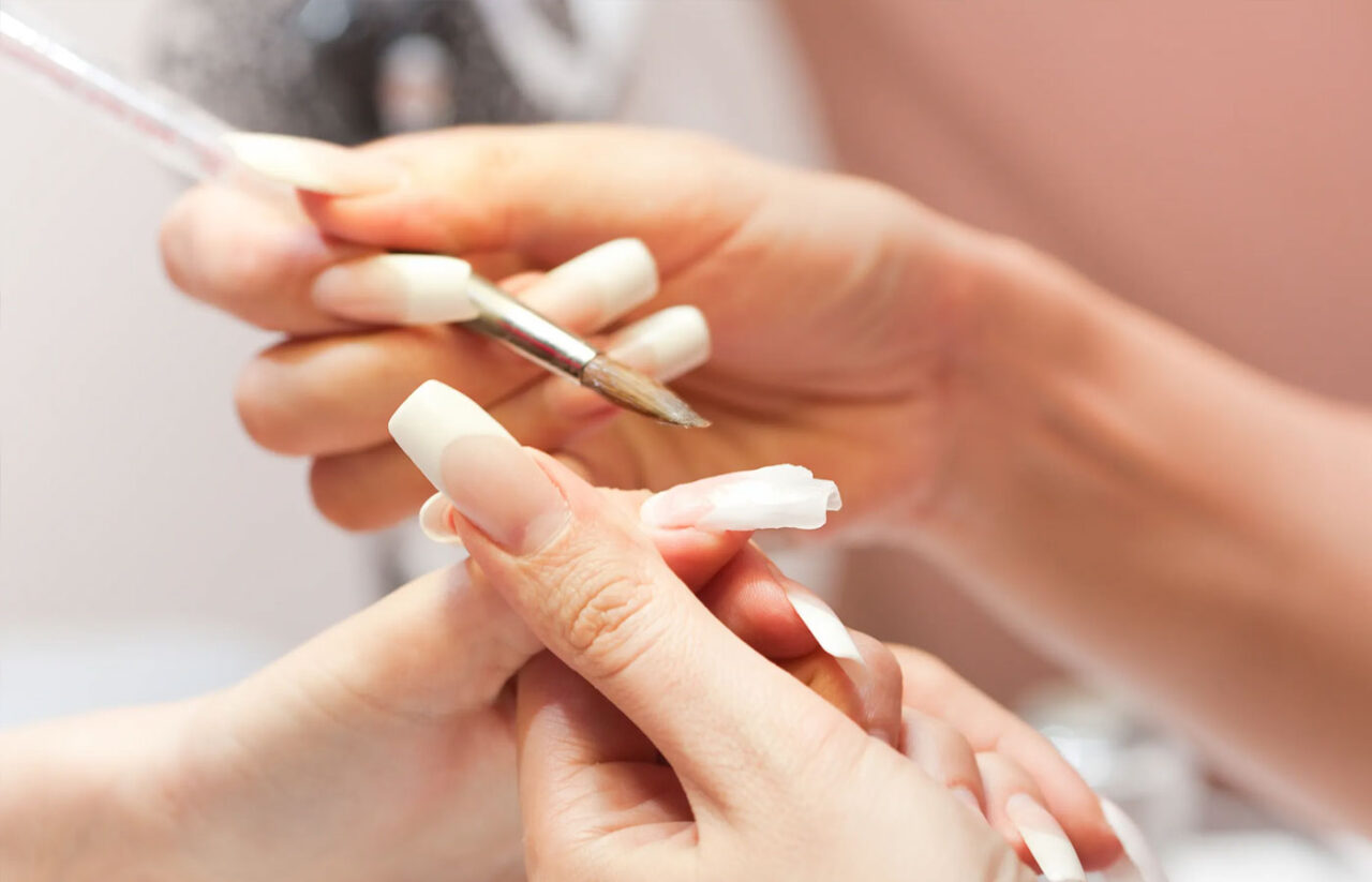 Ακρυλικά Νύχια: Τι είναι και πόσο κοστίζουν - 20 φοβερά σχέδια για να απογειώσετε το μανικιούρ σας