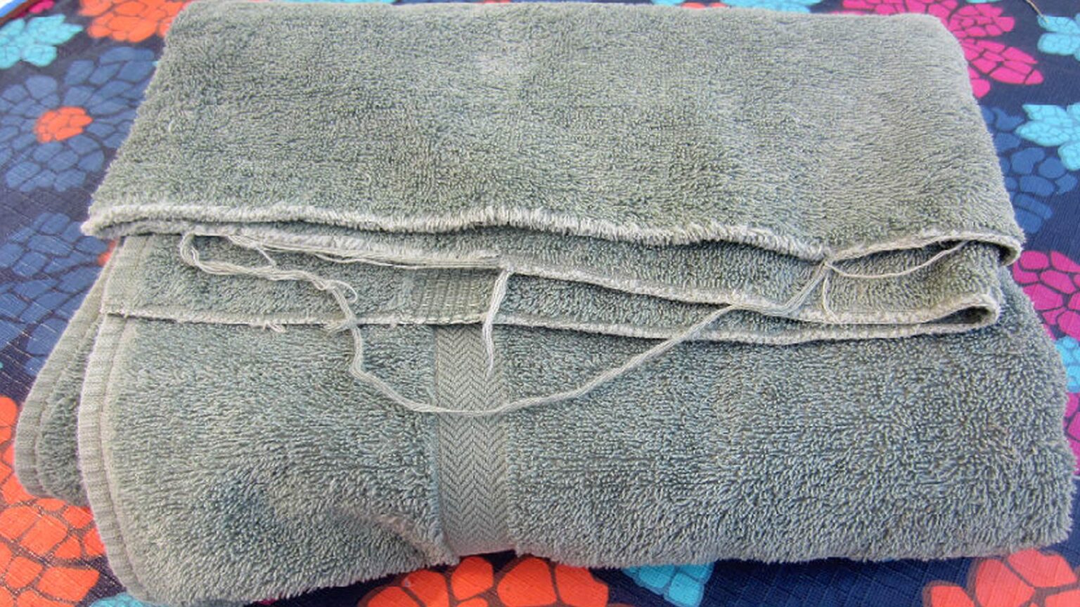 Παλιές πετσέτες μπάνιου: 12 έξυπνοι τρόποι για να τις αξιοποιήσετε