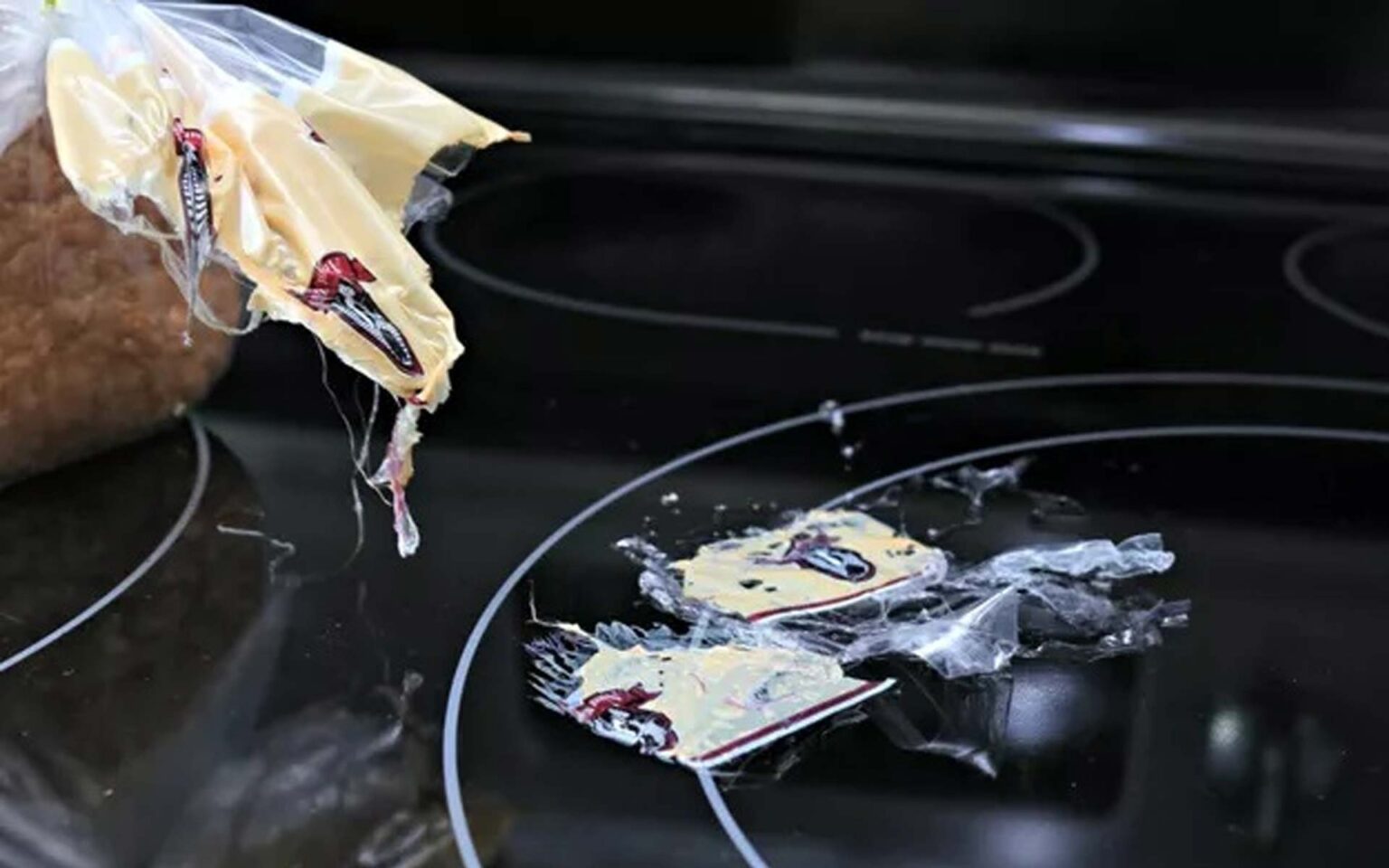 καθαρισμός λιωμένου πλαστικού από εστία κουζίνας,συμβουλές καθαρισμού,καθαρισμός,χρήσιμα,