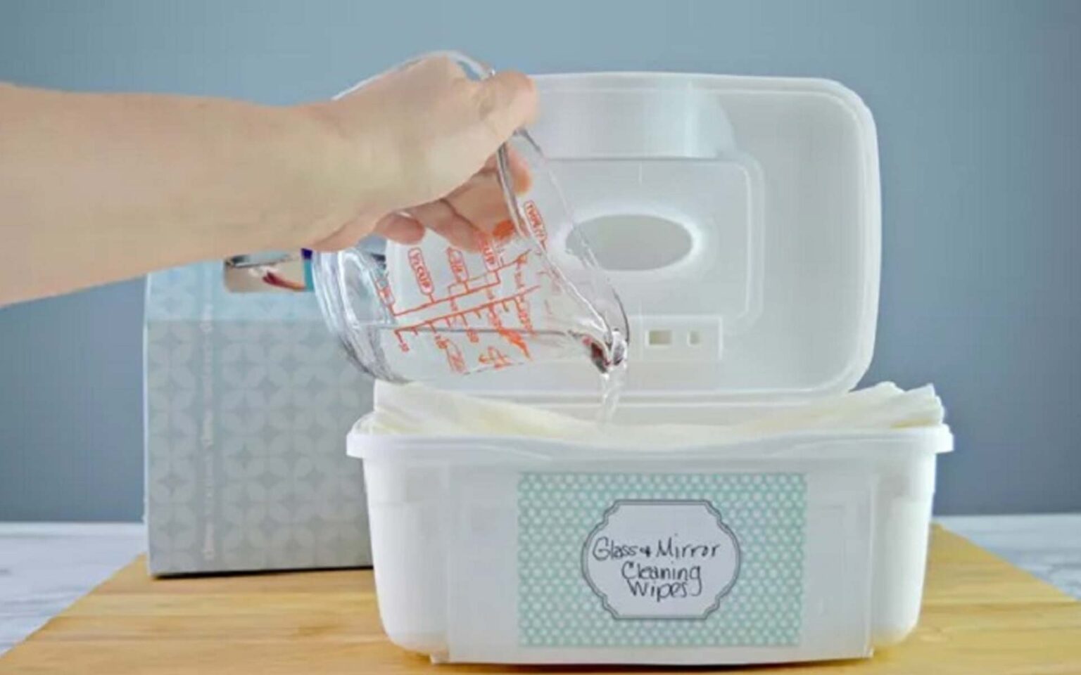 DIY μαντηλάκια καθαρισμού τζαμιών,DIY μαντηλάκια καθαρισμού καθρέφτη,σπιτικά μαντηλάκια καθαρισμού,καθαρισμός,συμβουλές καθαρισμού,χρήσιμα,