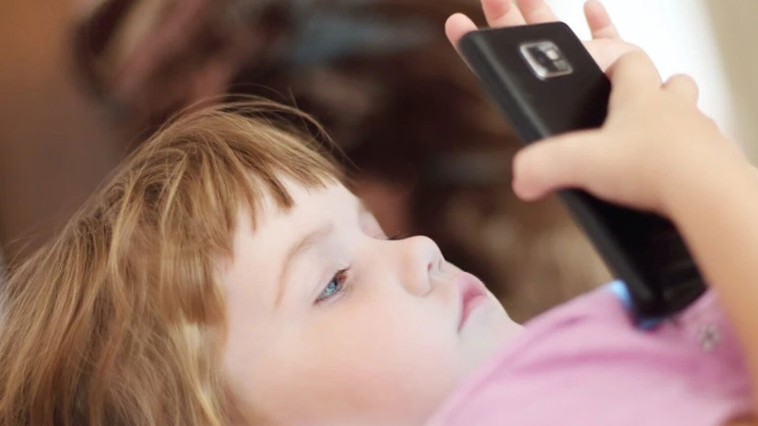 παιδιά και κινητά τηλέφωνα,παιδιά και διαδίκτυο,για το παιδί,μαζί με το παιδί,συμβουλές για παιδιά,