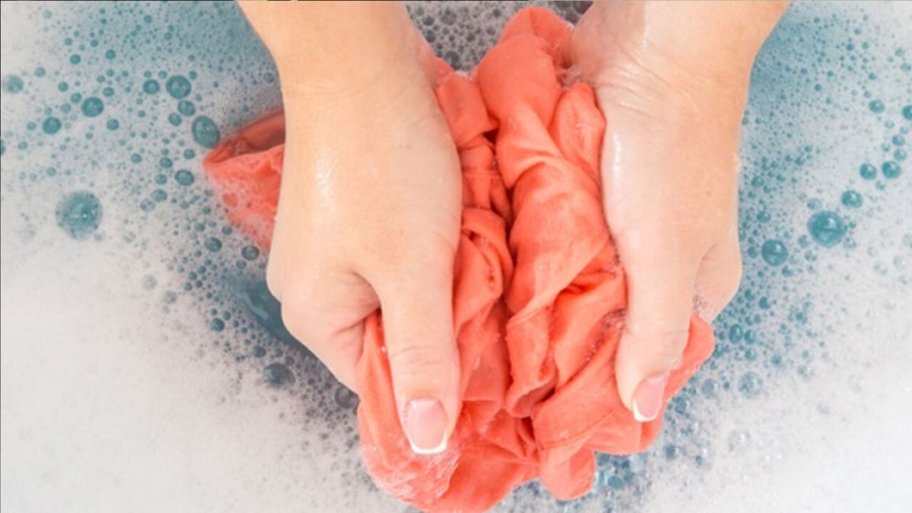 πλύσιμο κασκόλ,κασκόλ και βακτήρια,ρούχα,συμβουλές για ρούχα,χρήσιμα