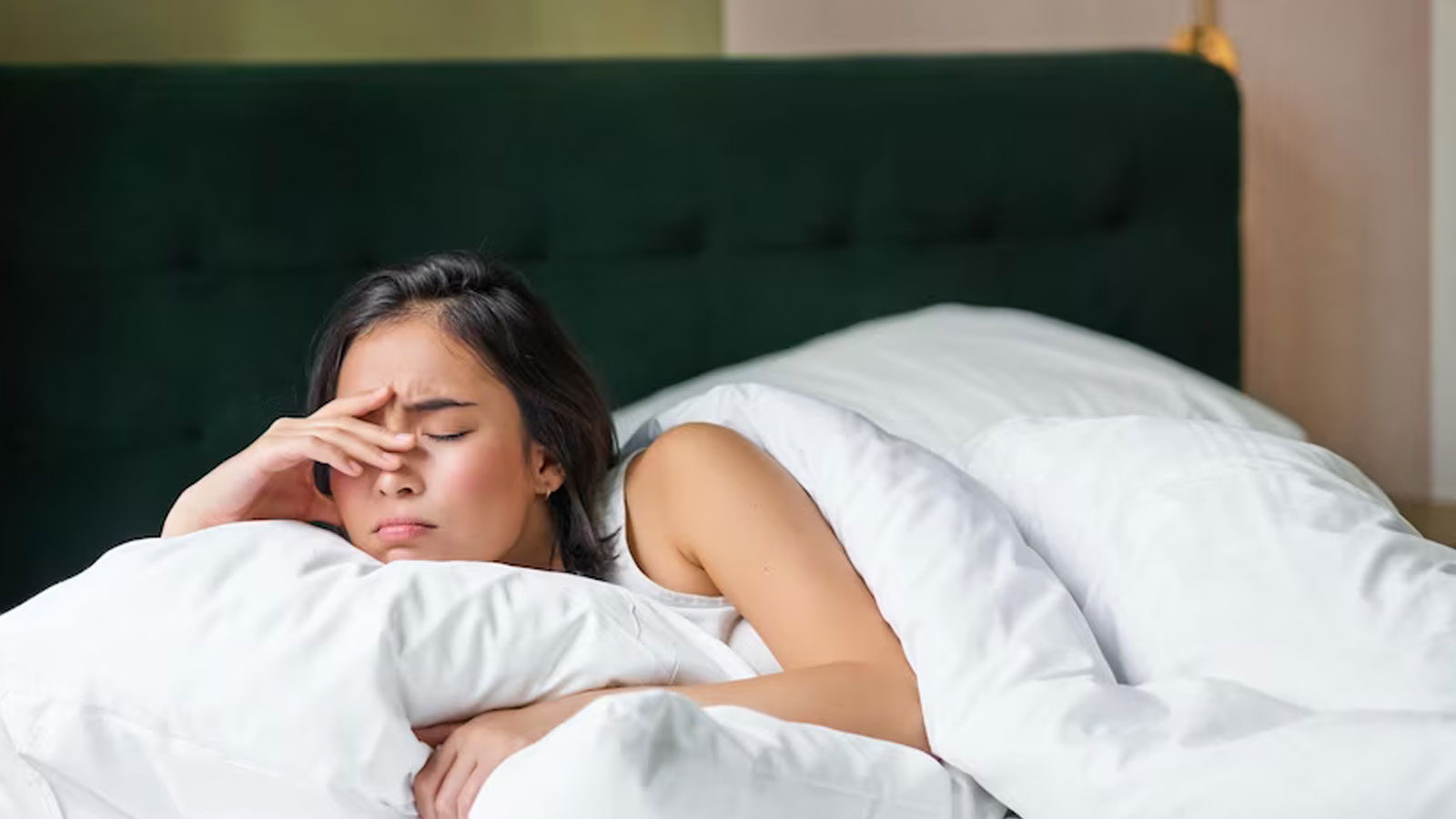 Γιατί ιδρώνουμε στον ύπνο μας; Η επιστήμη αποκαλύπτει