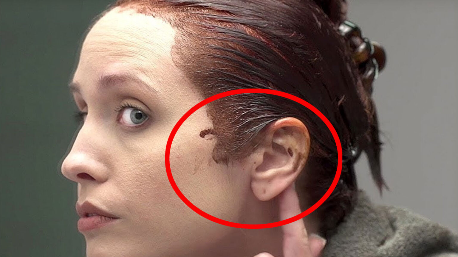 Πώς Φεύγει η Βαφή Μαλλιών απο το Δέρμα, το Κεφάλι και τα Χέρια; Αφαιρέστε την με 3 Απλά Κόλπα