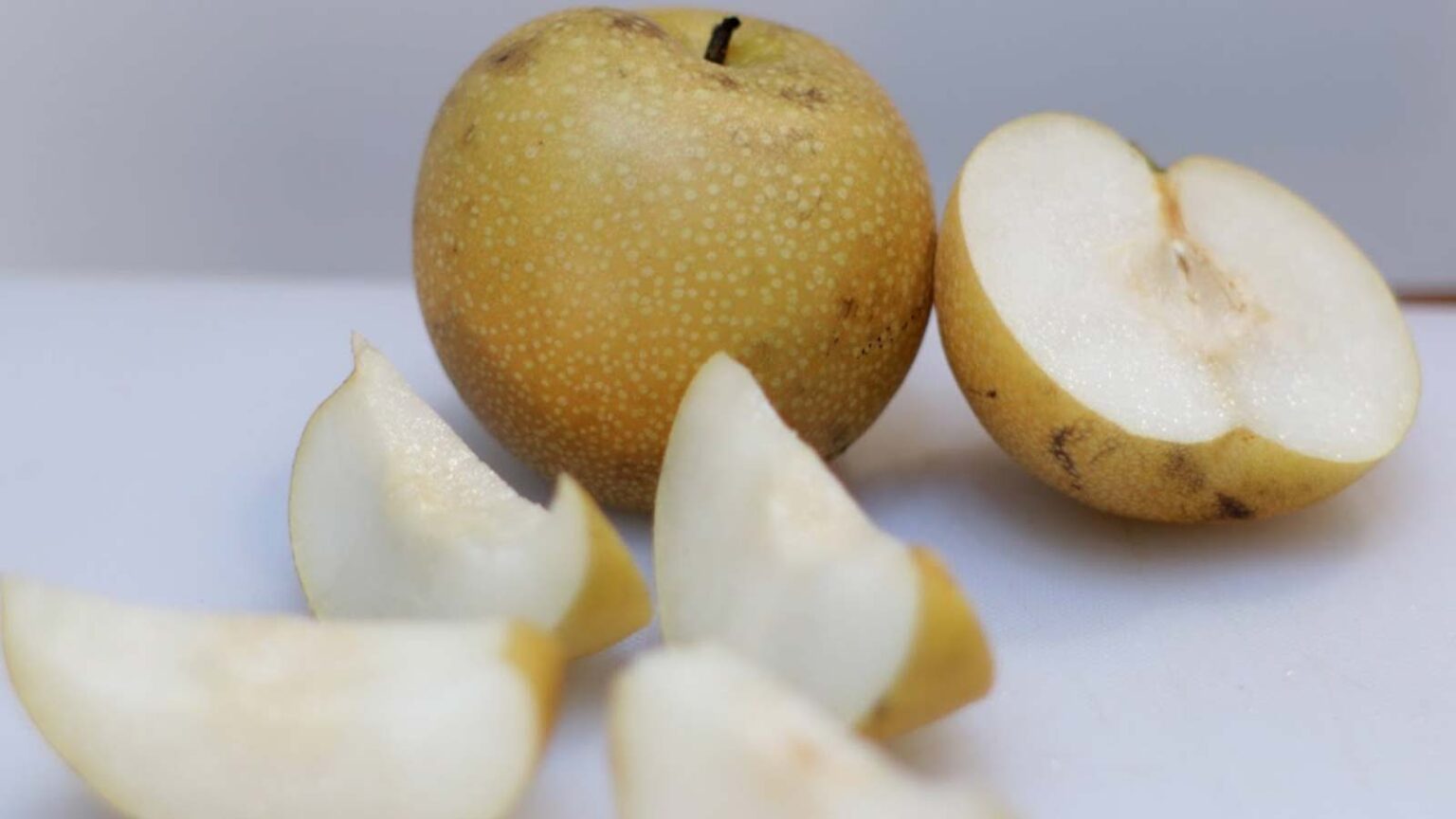 Στην Ελλάδα τοξικά Αχλάδια από την Κίνα: Προσοχή μην τα καταναλώσετε, έχουν υψηλά ποσοστά φυτοφαρμάκου