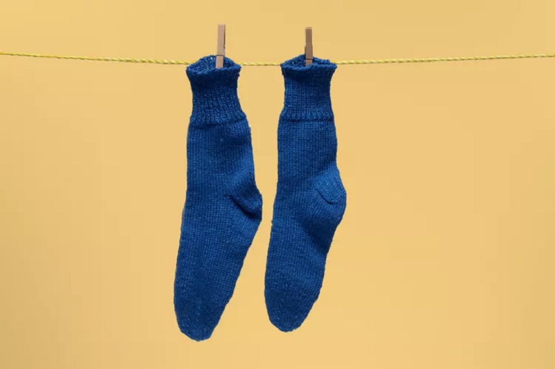 Πρέπει να Πλένετε τις Κάλτσες σας από την Ανάποδη;