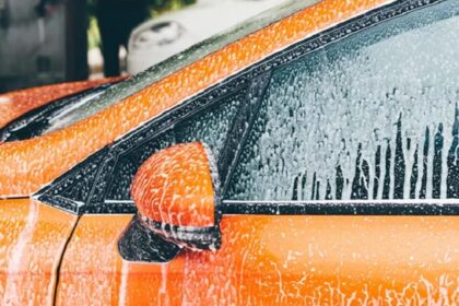 Πόσο Συχνά Πρέπει να Πλένετε το Αυτοκίνητό σας, Σύμφωνα με τους Ειδικούς