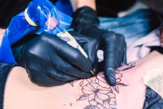 Γιατί οι Άνθρωποι Κάνουν Τατουάζ: Tι Πρέπει να Ξέρετε πριν το Κάνετε