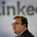 Reid Hoffman - Ιδρυτής του Linkedin: Η παραδοσιακή εργασία με ωράριο «από τις 9 μέχρι τις 5» θα εξαφανιστεί