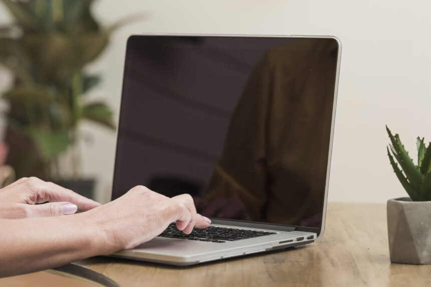 δωρεάν laptop από τη NOVA