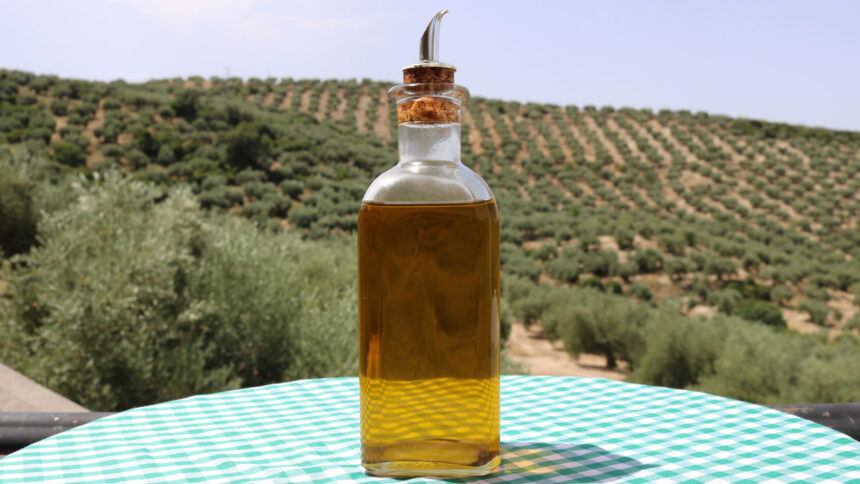 Τα χειρότερα σημεία για να αποθηκεύσετε το ελαιόλαδο στο σπίτι