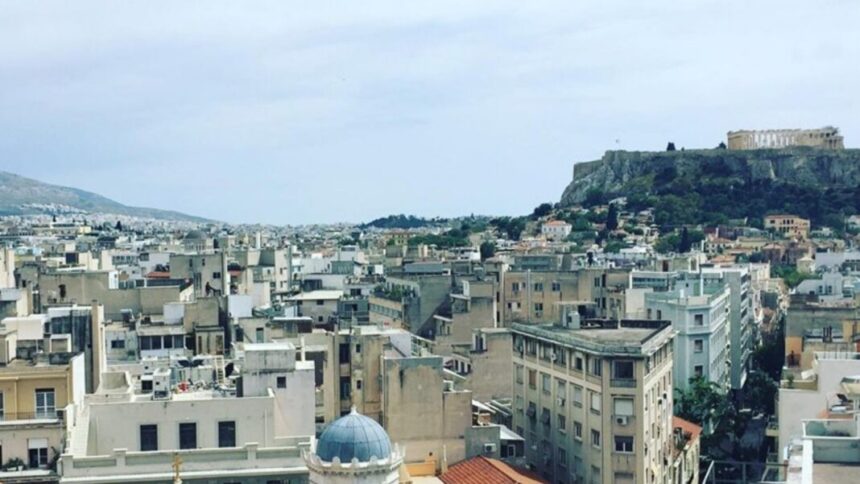 Πόσα χρόνια πρέπει να δουλέψεις για να αγοράσεις σπίτι στην Ελλάδα