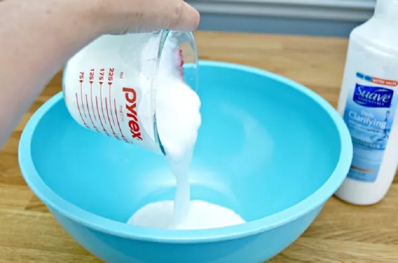DIY: Φτιάξε Εύκολα και Οικονομικά Σπιτικό Φυσικό Μαλακτικό Ρούχων