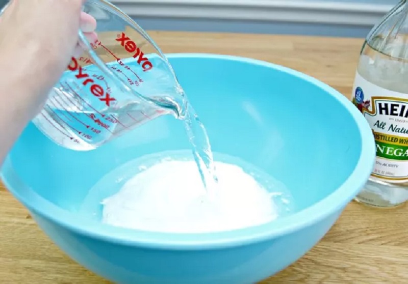 DIY: Φτιάξε Εύκολα και Οικονομικά Σπιτικό Φυσικό Μαλακτικό Ρούχων