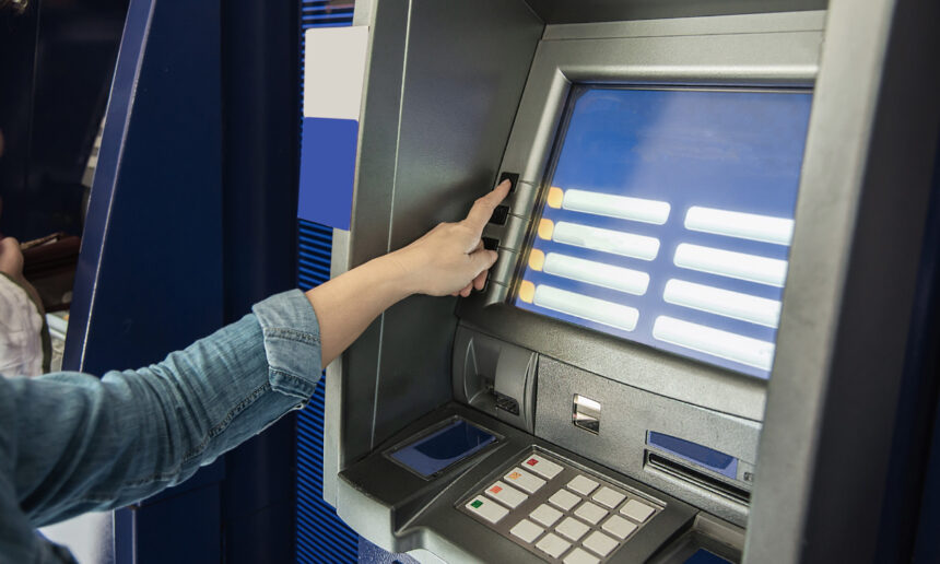 ανάλυψη μετρητών από atm