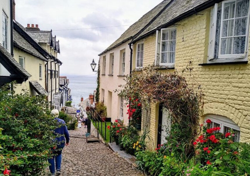 clovelly village