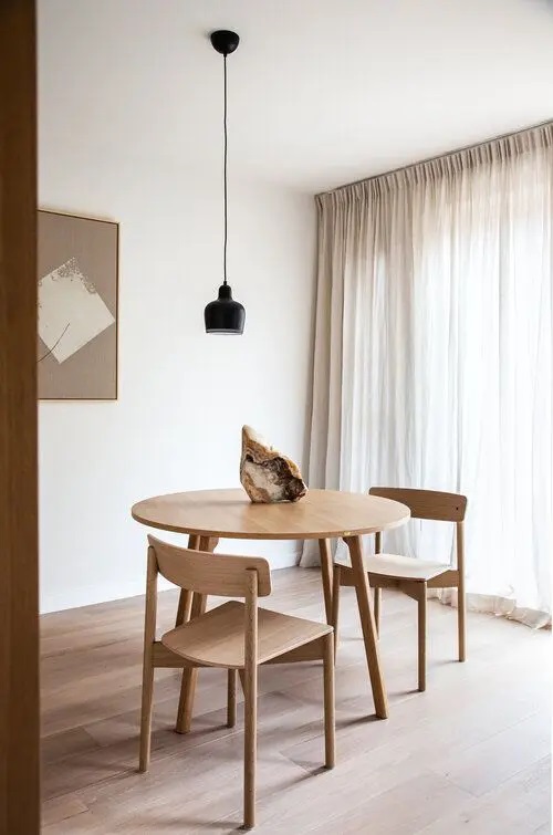 Less is More - Μινιμαλιστική διακόσμηση τραπεζαρίας