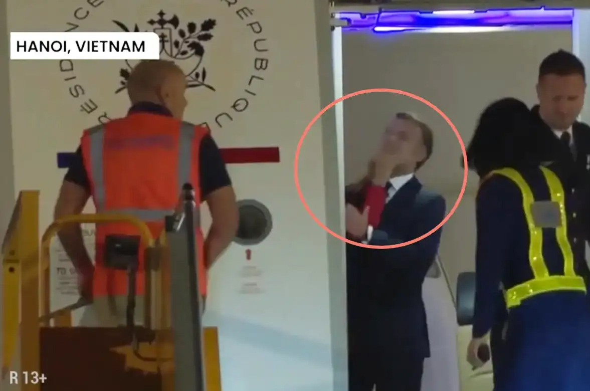 Χαστούκι του Μακρόν από την Μπριζίτ