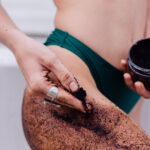 Τα καλύτερα DIY Scrubs για να καταπολεμήσετε την Κυτταρίτιδα