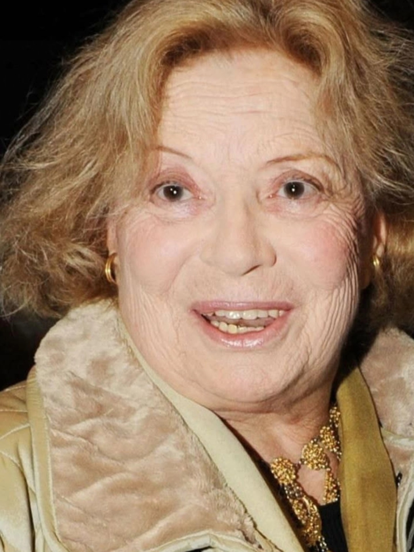 Θλίψη - Πέθανε μεγάλη Ελληνίδα Ηθοποιός - Αντίο στη θεία "Μπεμπέκα"