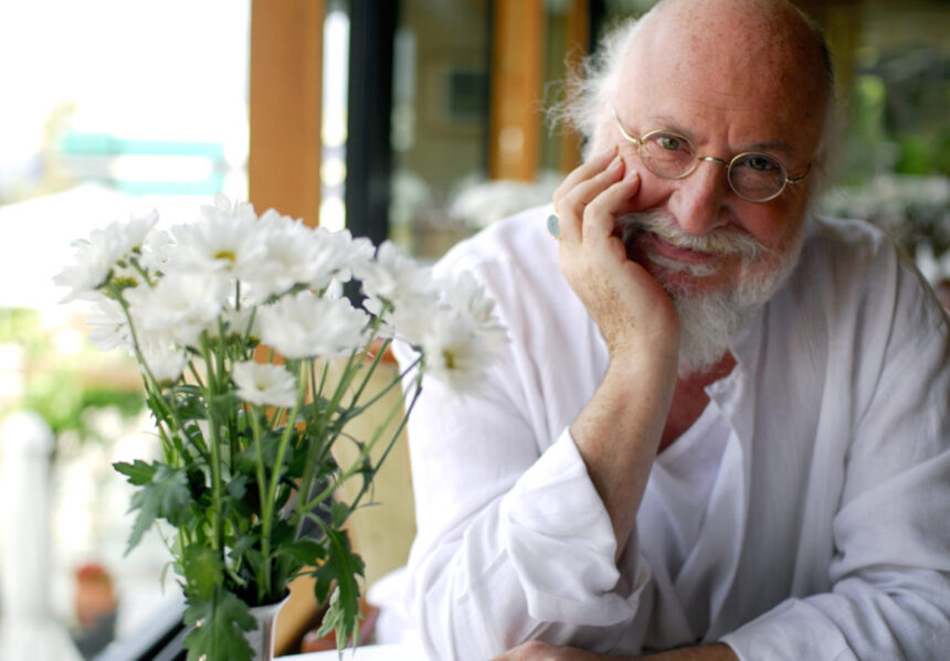 Πέθανε ο Διονύσης Σαββοπουλος