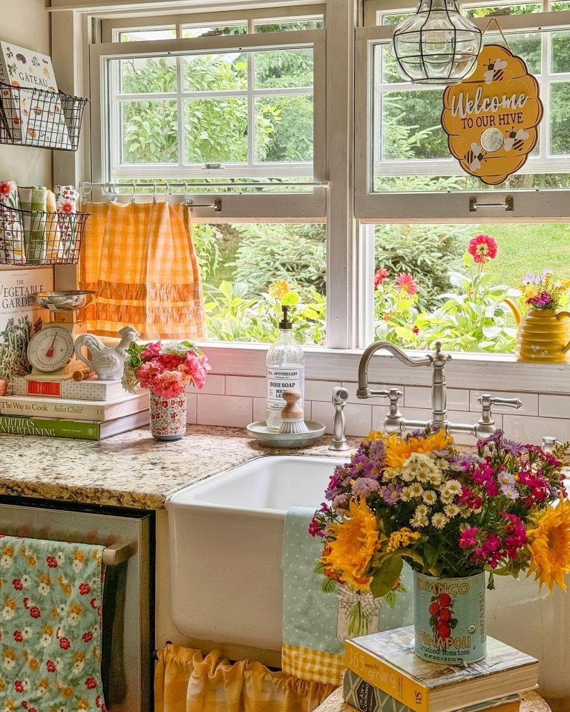 ΚΟΡΥΦΑΙΕΣ Ιδέες Διακόσμησης Κουζίνας για το Φθινόπωρο 2025