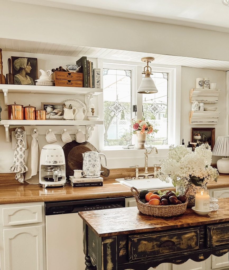 ΚΟΡΥΦΑΙΕΣ Ιδέες Διακόσμησης Κουζίνας για το Φθινόπωρο 2025