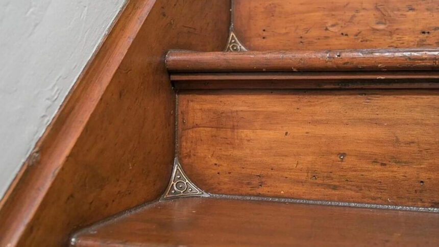 3 Μοναδικά Χαρακτηριστικά που θα Βρείτε στις Σκάλες Ιστορικών Σπιτιών