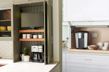 30 Πανέξυπνες Ιδέες για να κρύψεις τις οικιάκες συσκευές στην κουζίνα και να γλυτώσεις την ακαταστασία