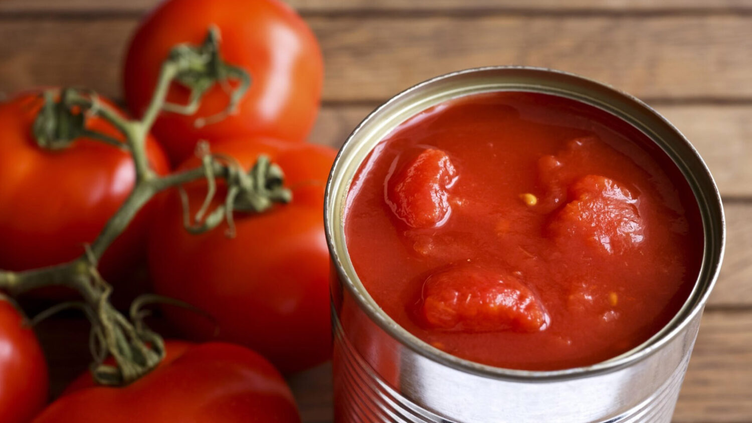 ντομάτες σε κονσέρβα