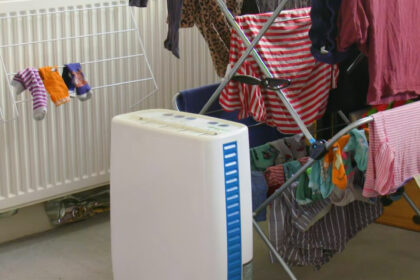 Στέγνωμα ρούχων με αφυγραντήρα