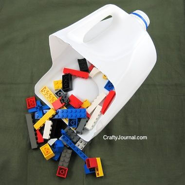 18 Κατασκευές με πλαστικά μπουκάλια: DIY που θα σου μείνουν για χρόνια 3 Φαράσι για παιχνίδια