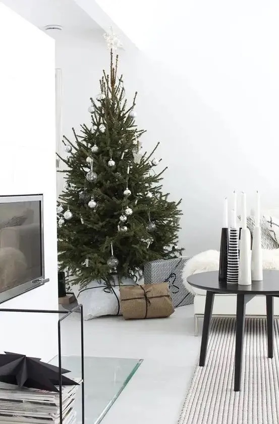 60 Μοναδικές φωτογραφίες διακόσμησης του Χριστουγεννιάτικου δέντρου μόνο για εσένα που λατρεύεις τα Χριστούγεννα