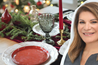 Η Αργυρώ Μπαρμπαρίγου μας συμβουλεύει πώς να ετοιμαστούμε για το τέλειο Χριστουγεννιάτικο τραπέζι