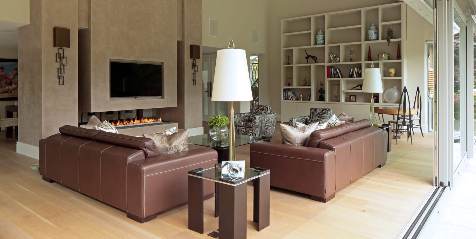 ΔΙΑΚΟΣΜΗΣΗ: 20 Τζάκια διπλής όψεως που μοιάζουν να είναι από άλλο πλανήτη