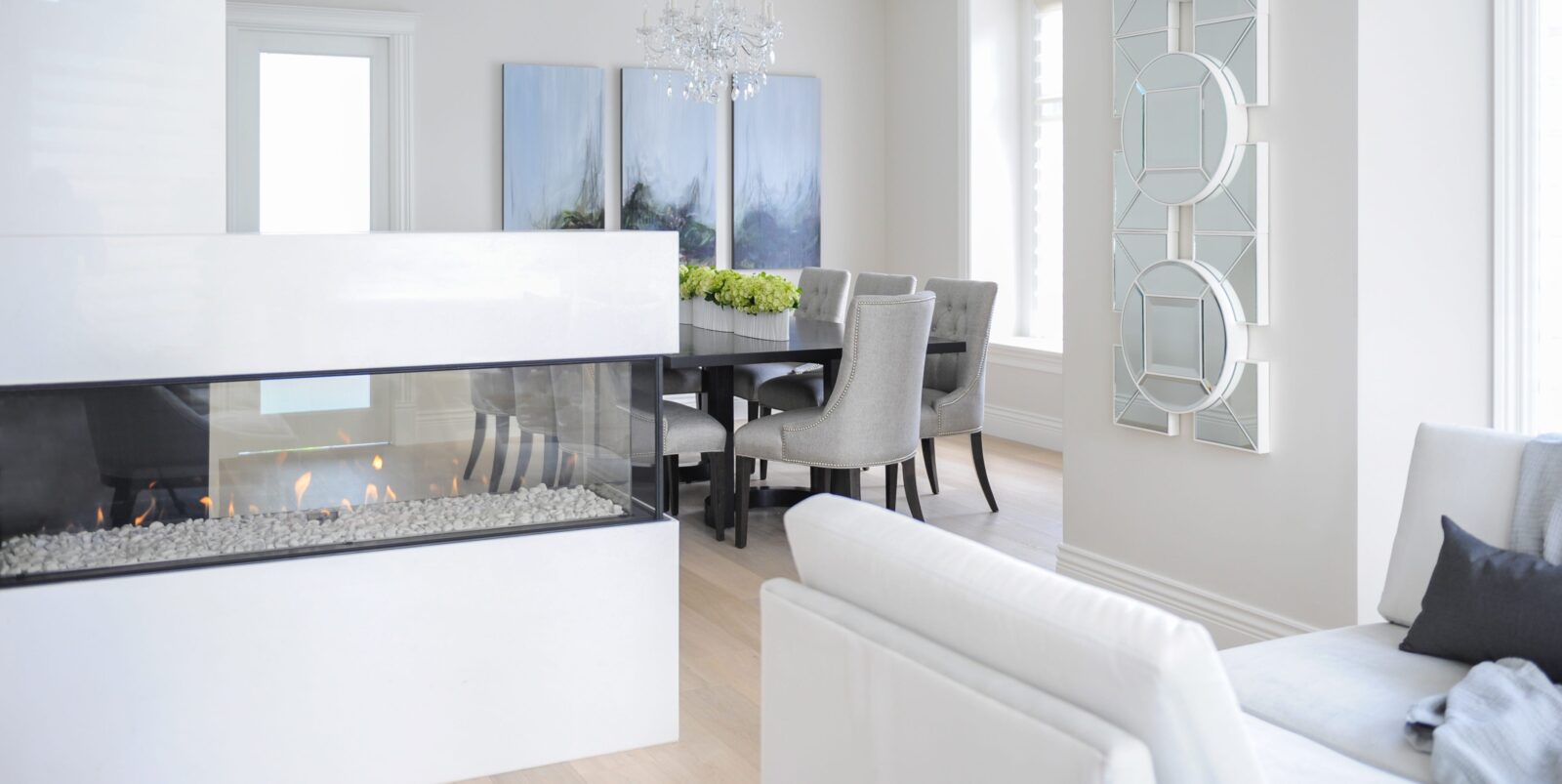 ΔΙΑΚΟΣΜΗΣΗ: 20 Τζάκια διπλής όψεως που μοιάζουν να είναι από άλλο πλανήτη