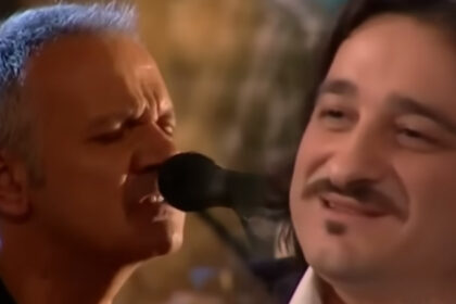 Η ιστορία πίσω από το τραγούδι του Χρήστου Θηβαίου "Ας χαθείς" και η σχέση με τον Βασίλη Χαραλαμπόπουλο που λίγοι γνωρίζουν