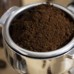 Πώς να φτιάξεις φυσικό οργανικό λίπασμα από το κατακάθι του καφέ
