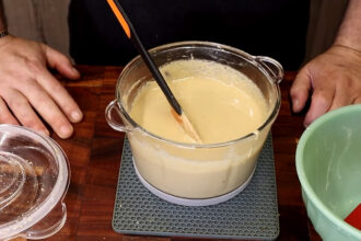 Πώς να φτιάξω σπιτικό ταχίνι χωρίς "Ε" και συντηρητικά: Συνταγή και Βίντεο από το Γιώργο Ζώλη