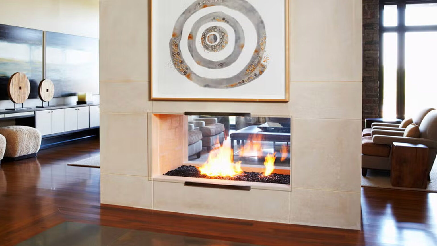 ΔΙΑΚΟΣΜΗΣΗ: 20 Τζάκια διπλής όψεως που μοιάζουν να είναι από άλλο πλανήτη