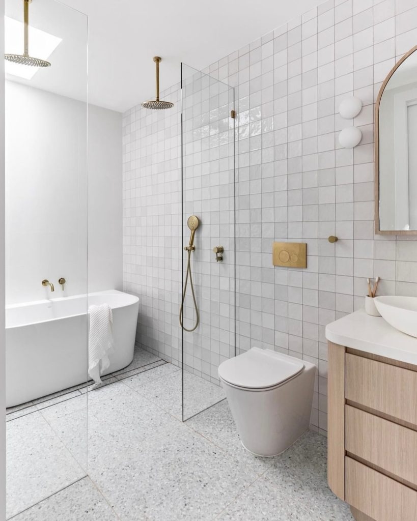 Ντους χωρίς πόρτα: 15+ ιδέες που μεταμορφώνουν το μπάνιο το 2026 4 Ντους χωρίς πόρτα: 15+ ιδέες που μεταμορφώνουν το μπάνιο το 2026