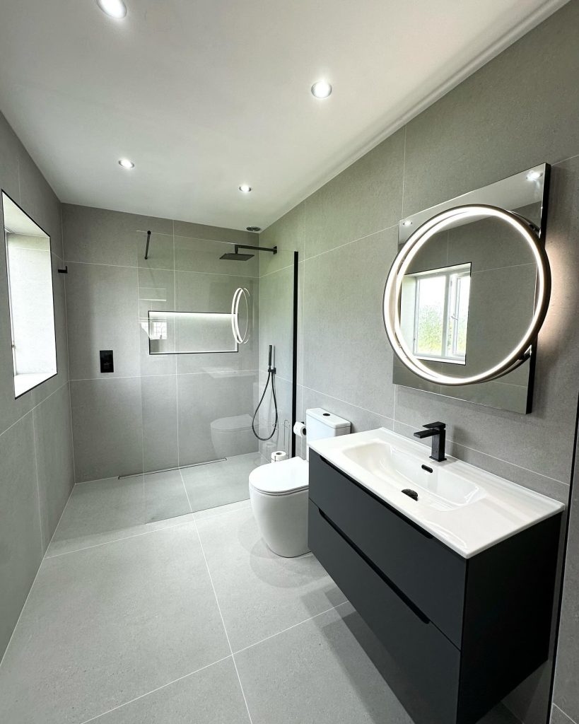 Ντους χωρίς πόρτα: 15+ ιδέες που μεταμορφώνουν το μπάνιο το 2026 17 Ντους χωρίς πόρτα: 15+ ιδέες που μεταμορφώνουν το μπάνιο το 2026