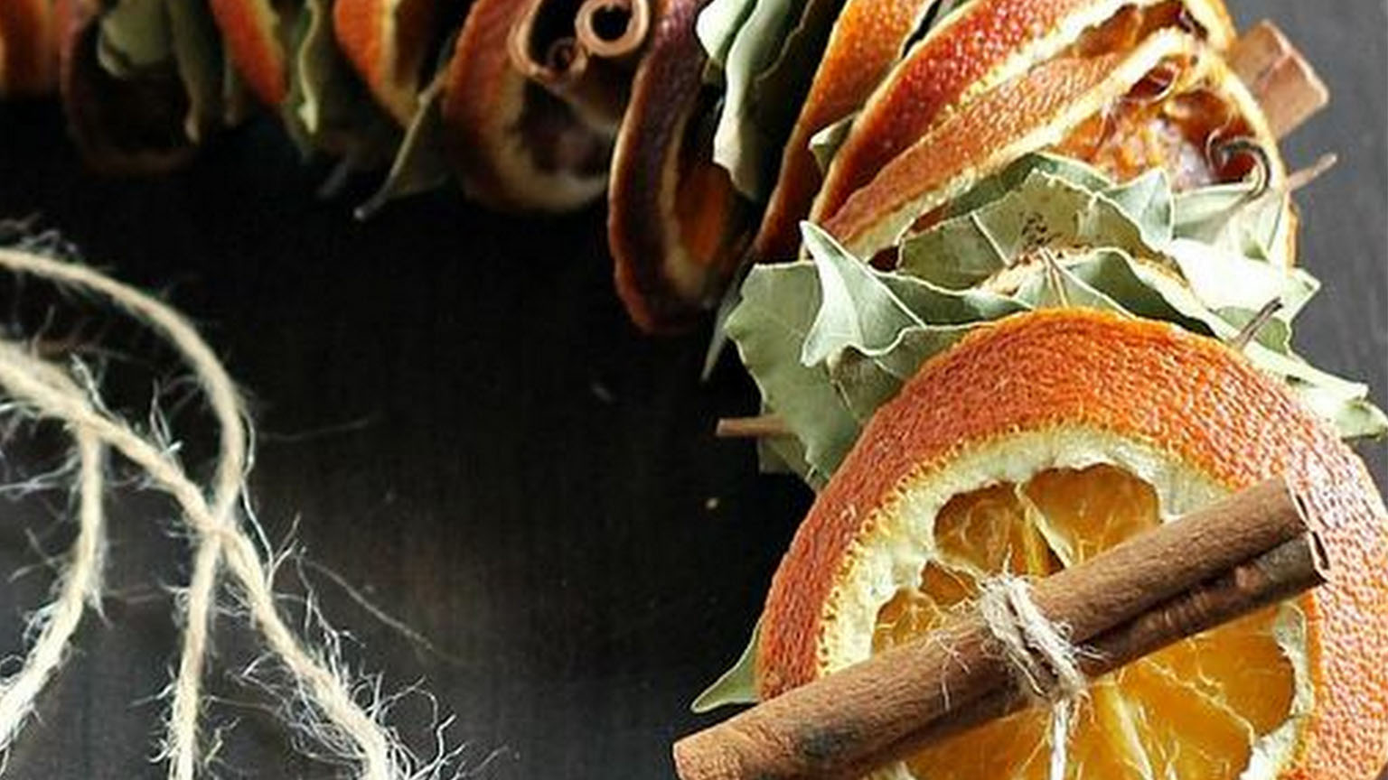 Αποξήρανε φρούτα στο σπίτι και φτιάξε πανέμορφες διακοσμήσεις (εύκολα & οικονομικά)