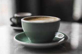 Μπορεί η υπερβολική κατανάλωση καφέ να οδηγήσει σε αφυδάτωση;