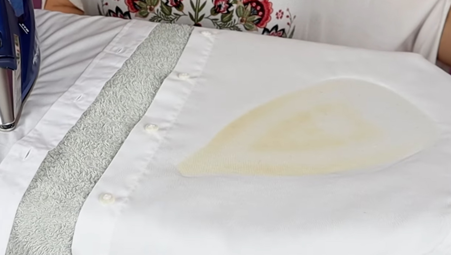 Σιδέρωσες και Κατέστρεψες Ρούχο; Δες Πώς να Σώσεις Κάθε Τύπο Υφάσματος