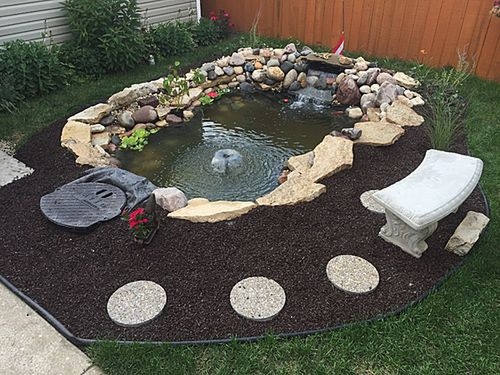 Μια παλιά μπανιέρα έγινε μια μαγική λιμνούλα για τον κήπο 5 Μια παλιά μπανιέρα έγινε μια μαγική λιμνούλα για τον κήπο